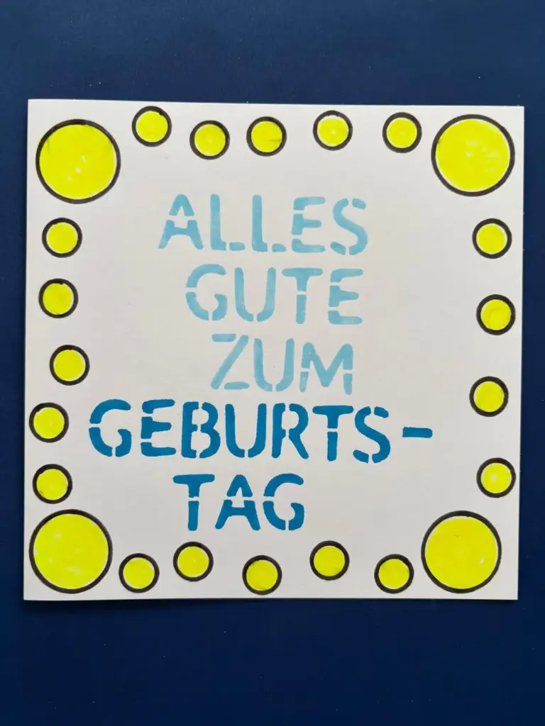 Geburtstagskarte mit gelben Punkten